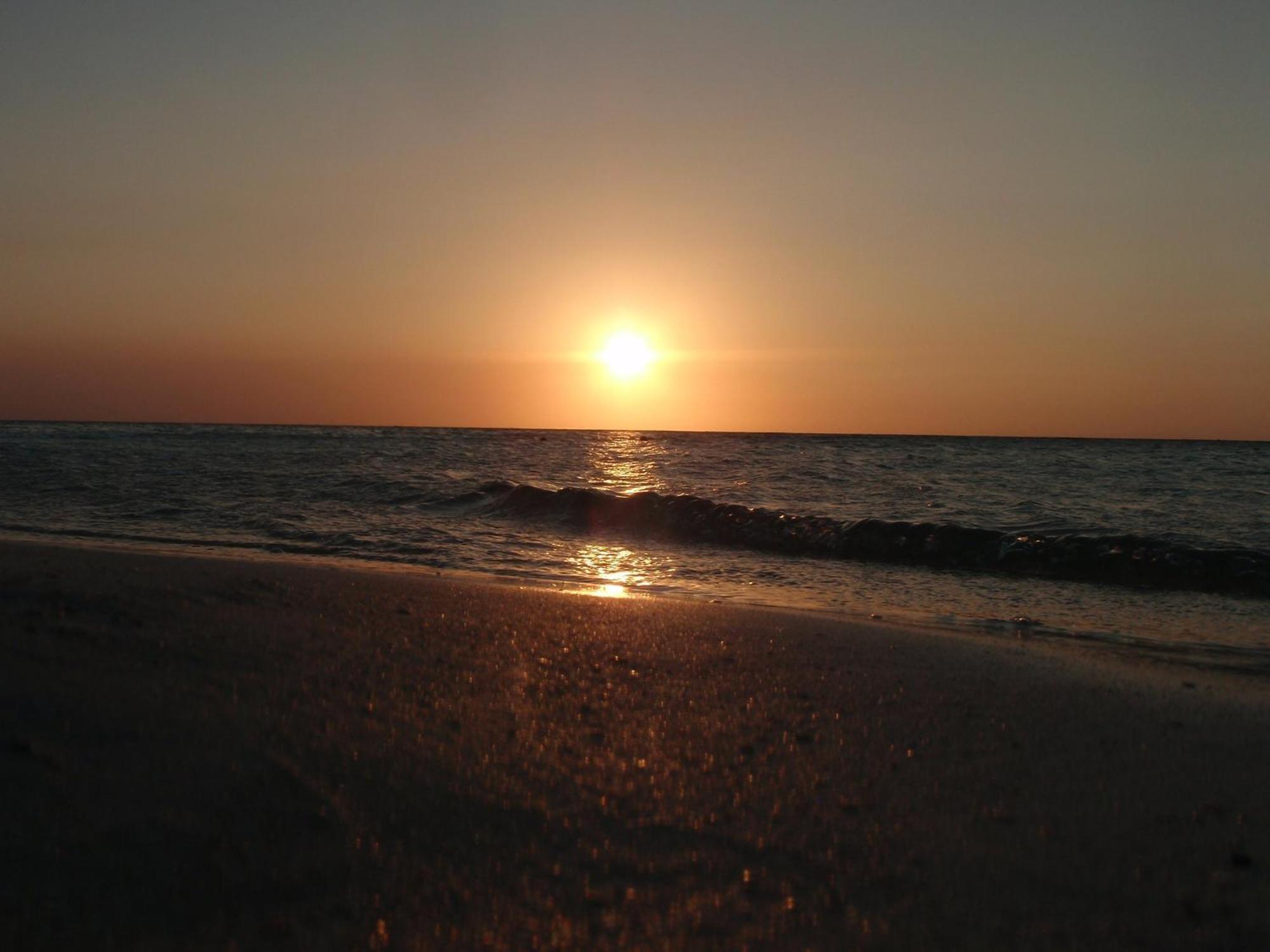 Infinity Bay Spa & Beach Resort West Bay Dış mekan fotoğraf